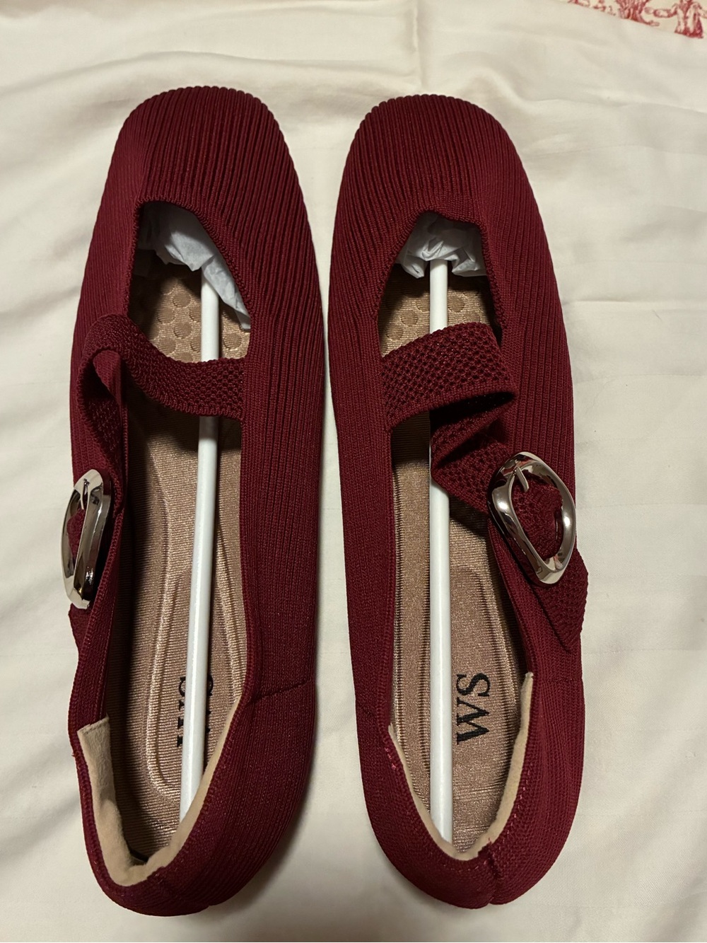 WS Women’s Mary Jane Flats in Burgundy Sz 10